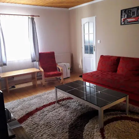 Guest house Na Strelnici 2*