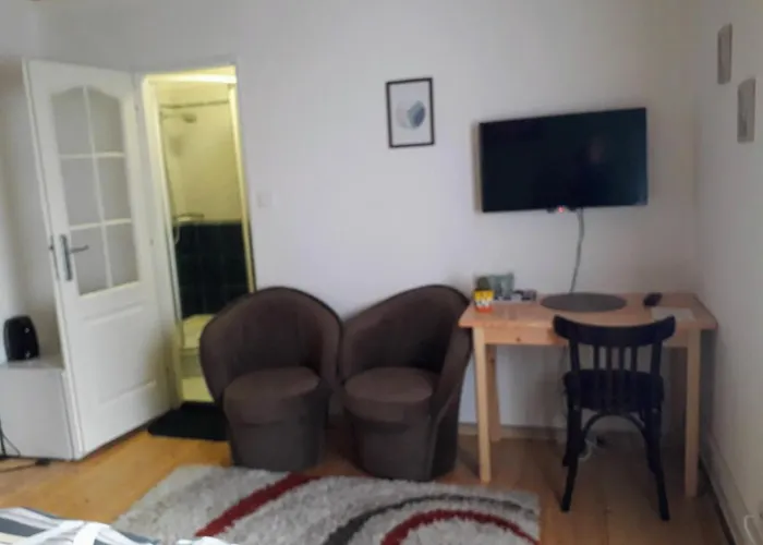 Na Strelnici Pensión 3*